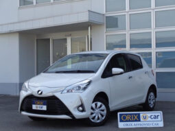 
										TOYOTA VITZ 2020 WHITE M full									