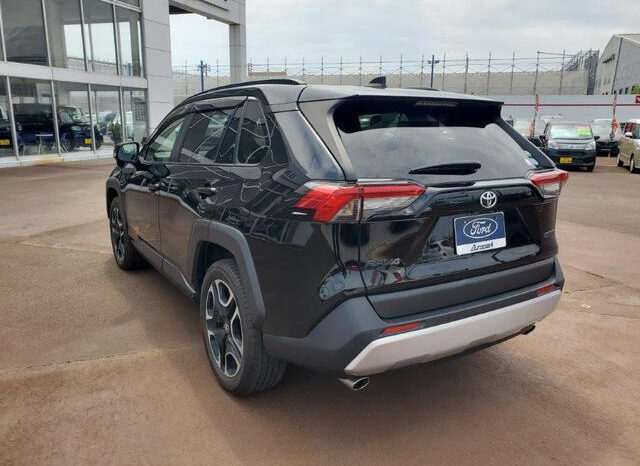 
								TOYOTA RAV4 2020 BLACK M full									