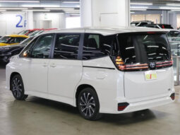 
										TOYOTA VOXY 2024 PEARL WHITE full									