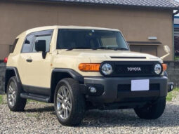 TOYOTA FJ CRUISER 2018 BEIGE