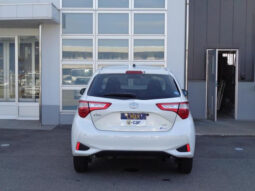 
										TOYOTA VITZ 2020 WHITE M full									