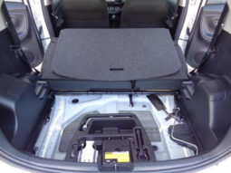 
										TOYOTA VITZ 2020 WHITE M full									