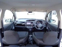 
										TOYOTA VITZ 2020 WHITE M full									