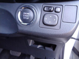 
										TOYOTA VITZ 2020 WHITE M full									