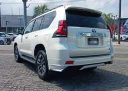 
										TOYOTA LAND CRUISER PRADO 2021 PEARL full									
