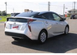 TOYOTA PRIUS S SILVER M 2018