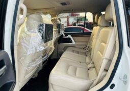 
										TOYOTA LAND CRUISER 2018 WHITE full									