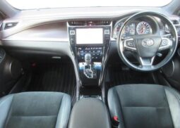 
										TOYOTA Harrier 2015 white full									