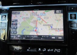 
										TOYOTA Harrier 2015 white full									