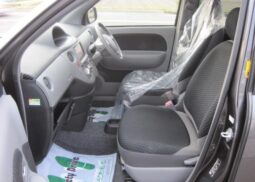 
										TOYOTA SIENTA 2009 full									