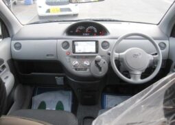 
										TOYOTA SIENTA 2009 full									