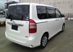 
										TOYOTA NOAH 2009 full									