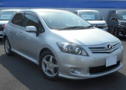 TOYOTA AURIS 2010 Silver