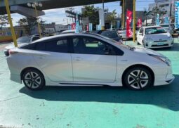 TOYOTA PRIUS S 2018 SILVER M
