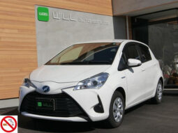TOYOTA VITZ 2019 WHITE