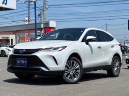 TOYOTA HARRIER 2024 PEARL WHITE