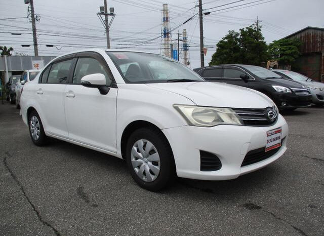 
								TOYOTA COROLLA AXIO 2013 WHITE full									