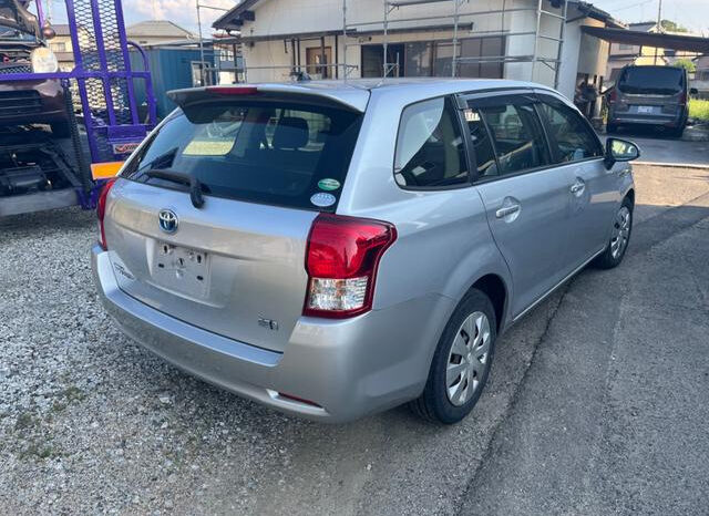 
								TOYOTA COROLLA FIELDER 2014 SILVER full									