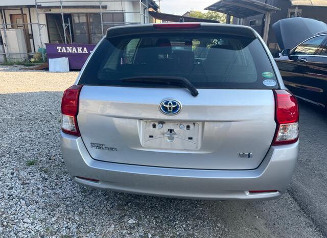 
								TOYOTA COROLLA FIELDER 2014 SILVER full									