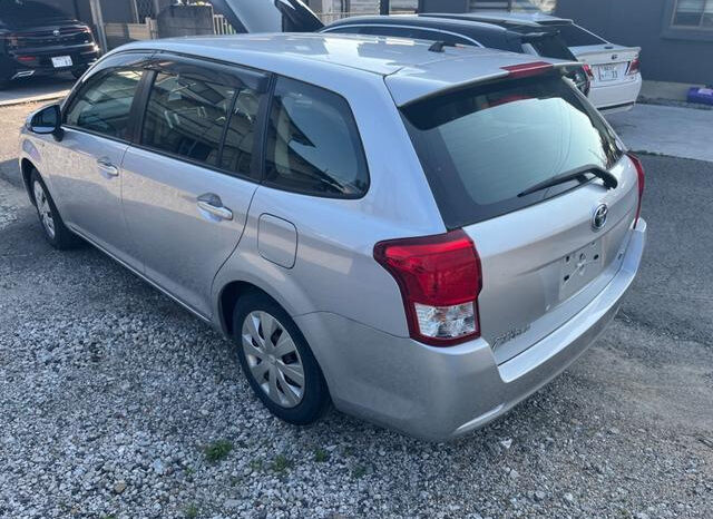 
								TOYOTA COROLLA FIELDER 2014 SILVER full									