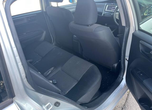 
								TOYOTA COROLLA FIELDER 2014 SILVER full									