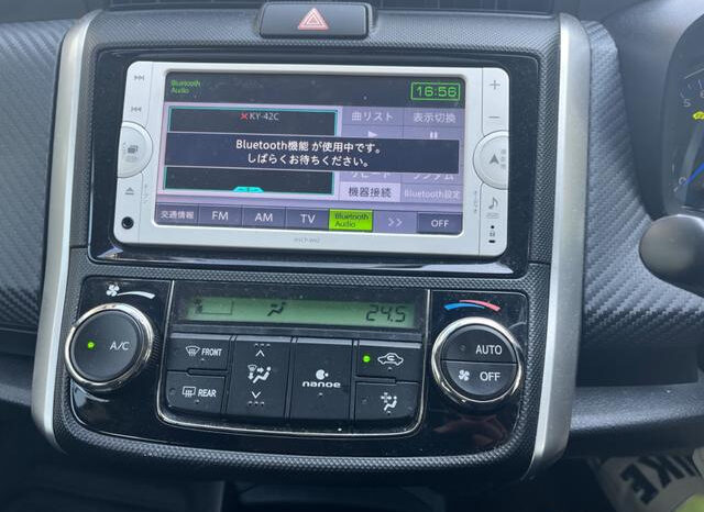 
								TOYOTA COROLLA FIELDER 2014 SILVER full									