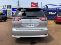 
										TOYOTA ESTIMA 2018 SILVER M full									