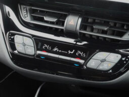 
										TOYOTA C HR 2023 BLACK M full									