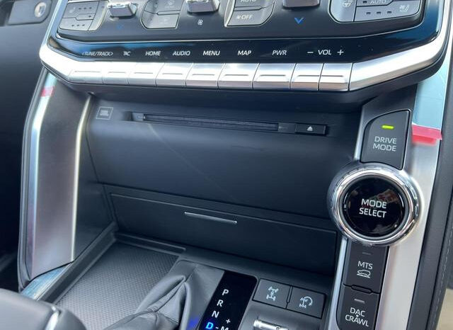 
								TOYOTA LAND CRUISER 2023 BLACK full									