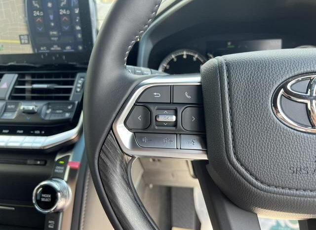
								TOYOTA LAND CRUISER 2023 BLACK full									