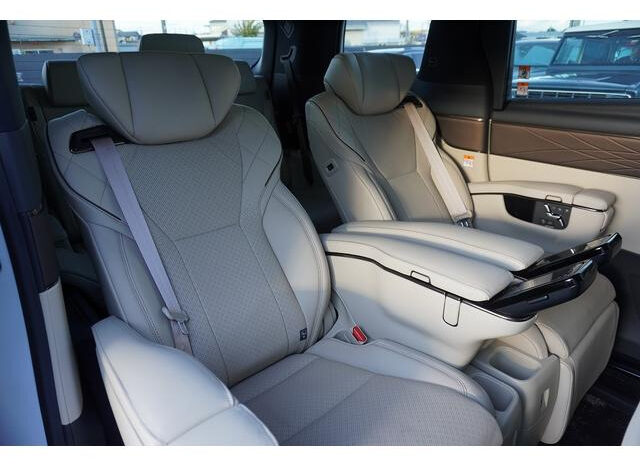 
								TOYOTA ALPHARD 2023 PEARL full									