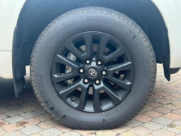 
										TOYOTA LAND CRUISER PRADO 2023 WHITE full									
