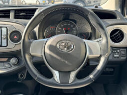
										TOYOTA VITZ 2011 BLACK M full									