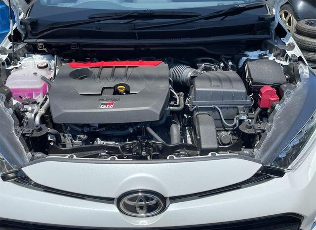 
								TOYOTA GR YARIS 2023 PEARL WHITE full									