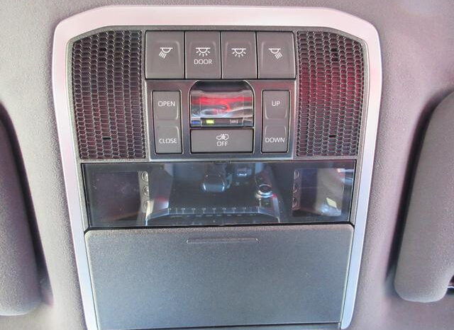 
								TOYOTA LAND CRUISER 2023 GRAY M full									