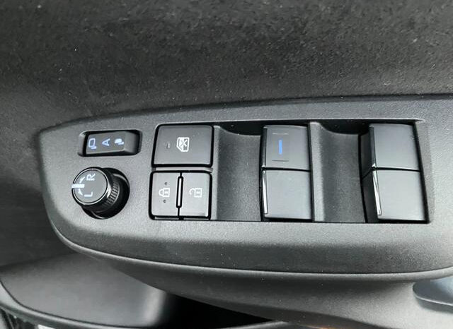 
								TOYOTA YARIS CROSS 2023 BLACK full									