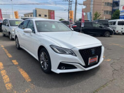TOYOTA CROWN 2022 PEARL WHITE