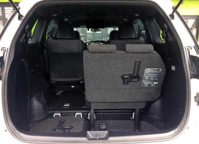 
								TOYOTA ESTIMA HYBRID 2017 PEARL WHITE full									