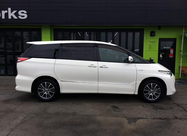 
								TOYOTA ESTIMA HYBRID 2017 PEARL WHITE full									