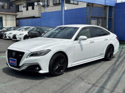 TOYOTA CROWN 2022 PEARL WHITE