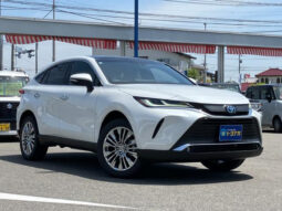 TOYOTA HARRIER 2024 PEARL WHITE