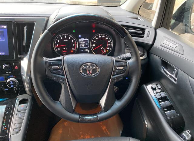 
								TOYOTA ALPHARD 2022 PEARL full									
