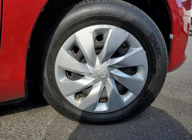 
								TOYOTA VITZ 2019 RED M full									