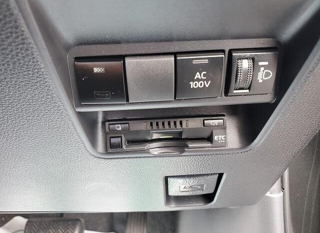 
								TOYOTA AQUA 2022 BLACK M full									