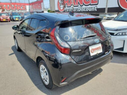 
										TOYOTA AQUA 2022 BLACK M full									