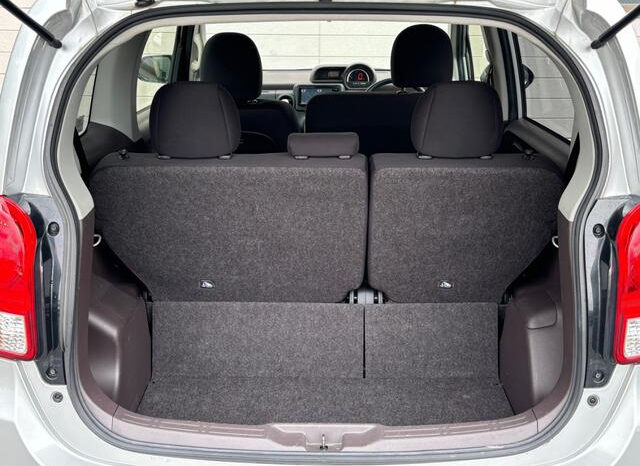
								TOYOTA PORTE 2017 SILVER full									