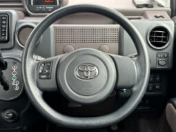 
										TOYOTA PORTE 2017 SILVER full									