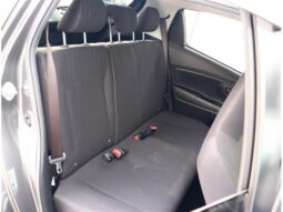 
										TOYOTA VITZ 2017 GRAY M full									