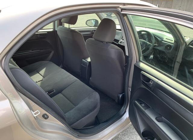 
								TOYOTA COROLLA AXIO 2018 LIGHT GRAY M full									