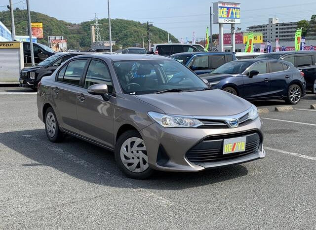 
								TOYOTA COROLLA AXIO 2018 LIGHT GRAY M full									